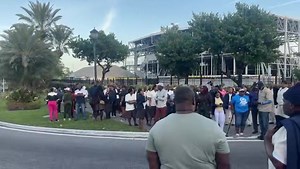 BREAKING : Members of the Bahamas Hotel Catering and Allied Workers Union (BHCAWU) are protesting at the foot of the Sir Sidney Poitier Bridge this morning over claims that hotel executives, during negotiations, have decided not to increase wages for employees that fall under the tipping category. Union president Darren Woods explained that during a meeting last week they were made aware of the decision and claims that it’s a move that workers are not in agreement with. With the pending increase