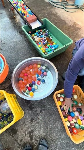 Let's have fun rolling marbles on the marble run④