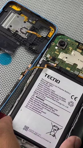 5.5K views · 107 reactions | Need a quick repair for your Tecno smartphone? We got you!  Carlcare Service is the Official Customer Support for TECNO, and as such, we provide exclusive after-sales services to all TECNO users. ✨ Visit us or book an appointment today. ️ https://bit.ly/3Jh9dh7 Yes! We Care  #phonerepair #lcd #battery #repair #fingerprint #technician #infinix #tecnomobile #itel #carlcareservice #fyp #fypシ #viral | Carlcare Service | Facebook