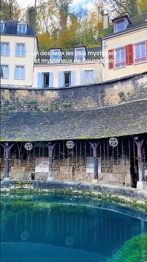 💧La mystérieuse Fosse Dionne à Tonnerre en Bourgogne #shorts #mystérieux