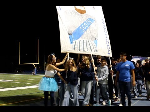 Carlmont's Homecoming football game rallies student spirit