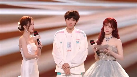 SoloKing赛后采访-ON：选的英雄比我的对手都好，所以能赢