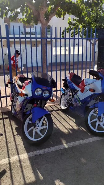 Derbi GPR 75 y 49cc: Potencia y estilo en dos ruedas