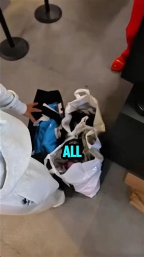 WE WENT SHOPPING FOR STREAMER UNIVERSITY! 💰🛍️ #theemyanicole #shorts