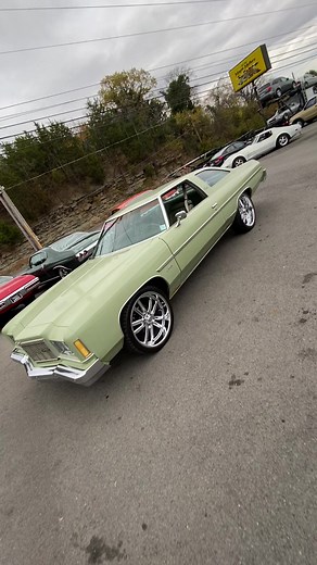 1975 Chevrolet Impala $20,900 Maplemotors.com #1916 #75 #1975 #chevy #impala #classic #american #musclecars #v8 #rides | Maple Motors