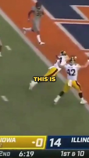 Unlock the D1 dream! 💪 To dominate as a beast Tight End, your numbers need to speak volumes: 1️⃣ Back squat: 375-405 lbs for lower body strength 2️⃣ Bench press: 275-315 lbs for upper body power 3️⃣ Clean: 265-300 lbs to show explosiveness 4️⃣ Single leg squat: 280-315 lbs for three reps each leg 5️⃣ 40-yard dash: 4.6-4.8 seconds 6️⃣ Vertical jump: around 32 inches Not there yet? We’ve got your back! 🚀 Get a FREE week of training to crush those numbers. 💯 Download the Peak Strength App today 