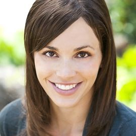 Aida Mollenkamp | Keynote Speaker | AAE Speakers Bureau