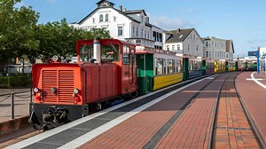 Die älteste Inselbahn Deutschlands liegt auf einer Nordsee-Insel in Niedersachsen