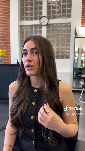 How to apply hair tinsel ✨ summer is here that means hair tinsel!! #fairyhair #hairtinseltutorial #hairstyle #hairstylist #hairtok