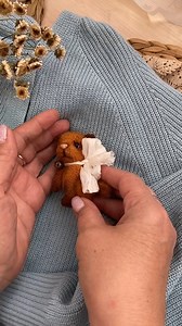 🐻🧶 Tiny paws, big cuteness! Check out this little bear in action 🐾 and imagine the joy of creating your own mini zoo! With this Crochet Pattern featuring 6 adorable animals—Panda, Bear, Cat, Mouse, Dog, Rabbit, and Monkey—you can bring a world of charm to life, one stitch at a time. Perfect for gifts, decor, or just to keep for yourself because… who can resist?! 😍🐕🐒🐇 Joke: Why do these mini animals crochet so fast? Because they’ve got pawsitive energy! 😆🐾 Ready to make your own tiny com