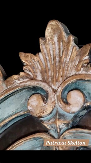 2.5K views · 22 reactions | @openwindowrestore antiqued this beautiful mirror using products and techniques she has learned through our Inner Circle & courses! ️ Isn’t it beautiful? We just launched the new Amy Howard Finishing School website where you can find all of our amazing opportunities to explore new techniques, create a plan, set goals, and kickstart your creative business journey!⁠⁠⁠ Head to www.amyhowardofficial.com | Amy Howard At Home | Facebook