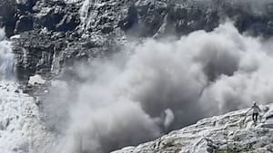 ‘Multi-storey building coming down’: Banff rockslide survivor describes deadly incident
