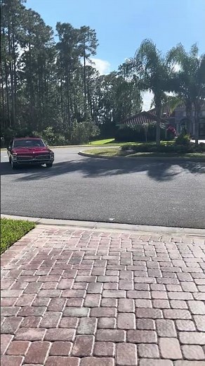1967 Pontiac GTO For Sale pulling out of drive and driving around circle and down the street