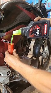 300V 15W50 SYNTHETIC MOTUL # 83.857 Km