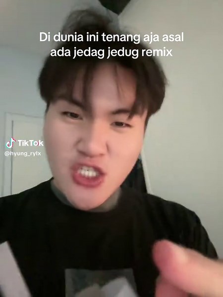 Di Dunia Ini Tenang Aja: Energetic Remix Experience