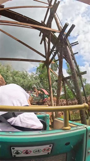 Would you Ride? #foryoupage #fyp #foryourpage #coasters #coastertok #coasterenthusiast #themepark #rollercoastertiktok #rollercoaster #europe #wallabi #wallabibelgium