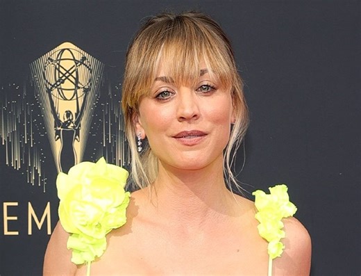Kaley Cuoco Showing Brown NlPPlES In Transparent CIoth Leaves Nothing To Imagination…