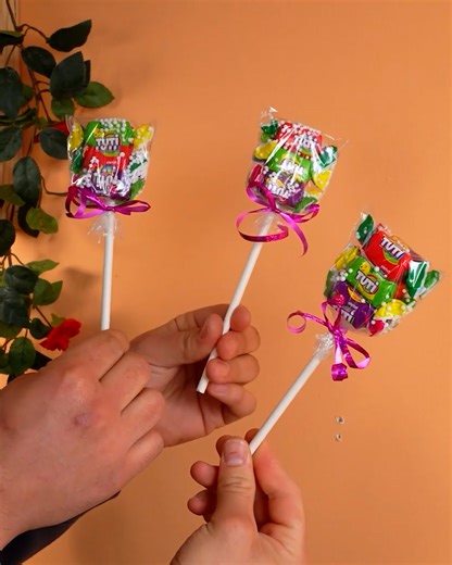 2.2M views · 18K reactions | Cute Candy Lollipops  | Magic Hands Creations | Facebook