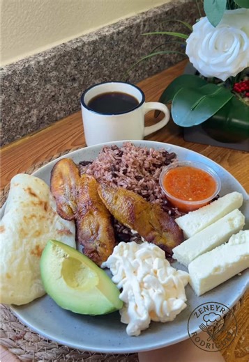 Gallo Pinto Nicaragüense: Receta Irresistible