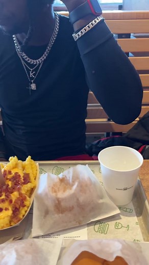 Ungrateful Date at Shake Shack - Funny Video Reaction