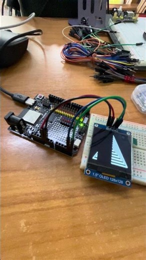 Uno R4 WiFi + SH1107