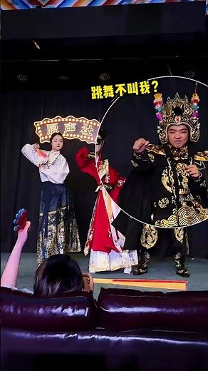 Stunning fire eating show by young inheritors!