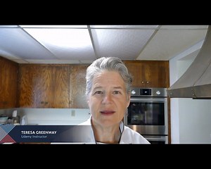 4.3K reactions · 139 shares | Teresa is a mother, sourdough bread baker, and teacher to 15,000 students around the world. Her kitchen is her classroom. Is anyone else hungry now? https://bit.ly/2rveHj8 #ITeachOnUdemy | Udemy | Facebook