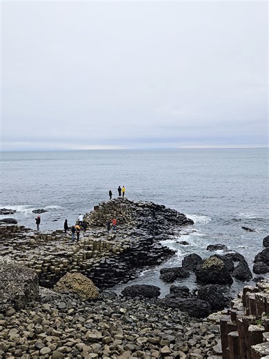 day trip to the Giant’s causeway ⛰️ #travel #fyp #visitireland #livingabroad #diary