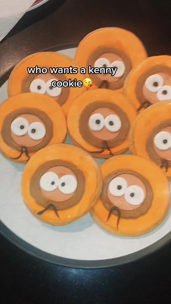 First Attempt at Fondant: Kenny McCormick Cookies | Baking Tutorial