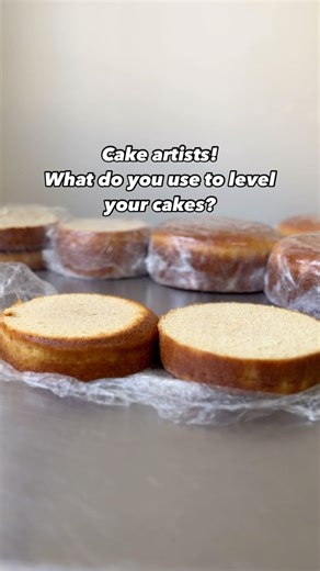 8.2K views · 112 reactions | What tool do you use to level your cakes? 珞 . I use this cake leveler with adjustable height! It might look flimsy but it does the job well 來 | Sweet Escakes - Cape Town | Facebook