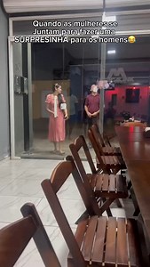 Mulheres se unem e fazem surpresa para os maridos, vejam a cara de cada um😂😂😂 | Joelson Alves de Araujo