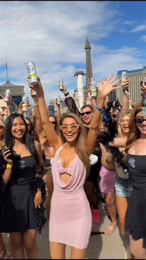 Chrishell | Girls just wanna have @whiteclaw 🌊 | Instagram