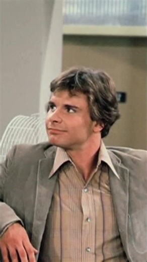 Tom Hanks Reflects on Bosom Buddies — Long Before Stardom | Studio 10