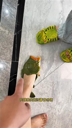 Who Stole My Crab Slipper 🦀👡 ~ Building Wooden Log Cabin in Forest | Survival House Step by Step 208