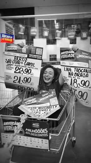 Esta festa não para! 🎉 O Aniversário de Verdade Tenda tá recheado de ofertas pra deixar sua semana ainda melhor 💙 Venha garantir milhõõões em descontos e economizar de verdade! As ofertas são válidas somente hoje, 27/10/2025, em todas as lojas físicas, exceto Presidente Dutra, São Mateus e Vila Galvão. 👉 Linguiça toscana congelada na brasa pacote kg – limite de 20 kg por CPF 👉 Arroz Empório São João ou Reserva Especial pacote 5 kg – limite de 6 unidades por CPF 👉 Queijo muçarela Lactovale p