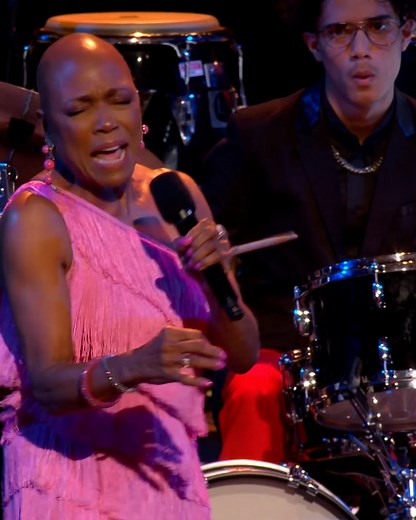 👐🎷 No words necessary. Grammy Award-winning jazz legend Dee Dee Bridgewater joins Carnegie Hall’s National Youth Jazz Orchestra to create scat magic on Cotton Tail. Hosted by Clive Myrie, Jazz Greats at the Proms is an exhilarating concert of big band classics, standards and contemporary works, exploring jazz’s influence on hip-hop, R&B and pop. 📺 Watch it now on BBC iPlayer. | BBC Arts