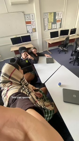 Classroom Fun: Spoons Game Day at Barn School