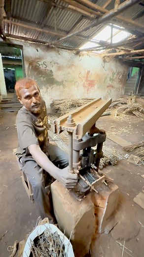 Amazing Paddy threshing machine. | SS collection