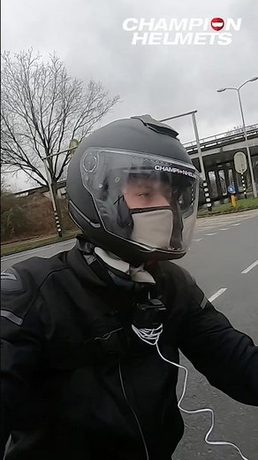 Schuberth J2 Road-Test Out Now! #motorcycle #schuberth #2025 #touring #commute