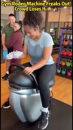 Runaway Rodeo Machine Goes Wild in Gym! Japanese Beauty’s Reaction Has Everyone Laughing 🤣🐎#G#GymFailF#FunnyVideoM#MechanicalHorseR#RodeoMachineW