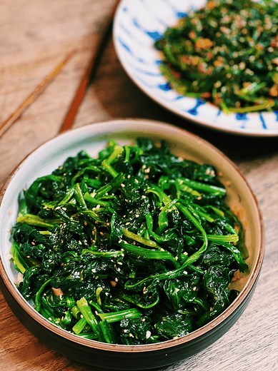 Korean Spinach Salad 2 Ways (Sigumchi Namul)