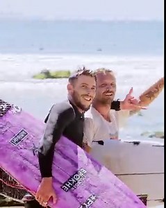 Mind surf trip to Snapper Rocks, Gold Coast, Australia. "RAW DAYS" is a video series featuring a day in the world's best surf spots, raw and unedited. | NobodySurf