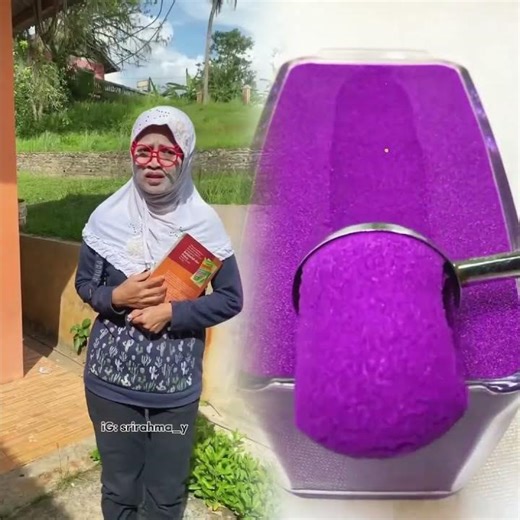 Asking for homework at a friend's house because I don't have WhatsApp#comedy#fyp#funny