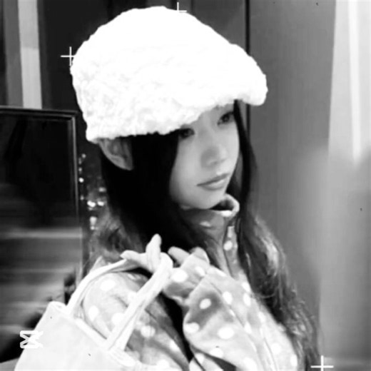 – 🍨 #IMBACK 🍨 :: im back !!