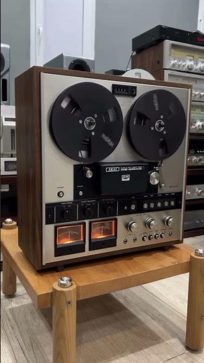 Akai Reel-to-Reel Tape Deck in Action 🎶