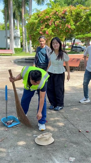 Instant Karma for Bullying a Janitor [Silent Janitor] #kindness #humanity #lifelessons