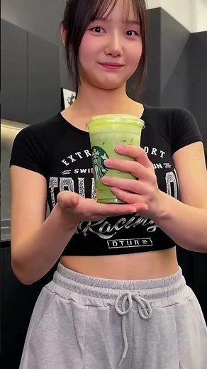Starbucks Matcha Latte & Morning Vibes! 🍵