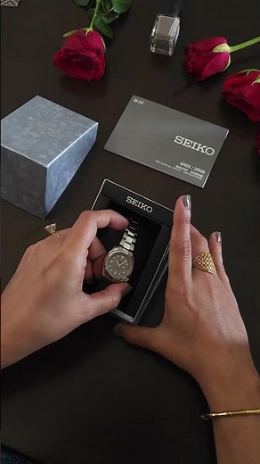 Unboxing The Seiko 5 Day-date Automatic Leather Watch SRR005K1 for ladies