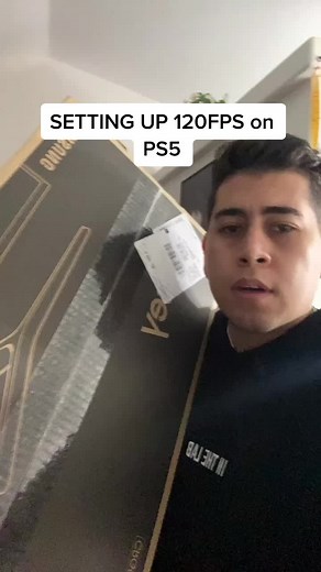Setting Up 120FPS on PS5: 3 Monitor Gamer Room Setup