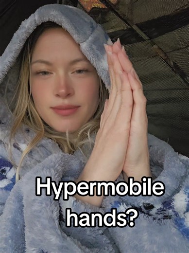 weeee, hypermobility... probably EDS. Makes stemming fun tho. I'm not entirely sure but I think I Pisces-d a little too hard and may actually turn into a mermaid 🤔 😅 😏